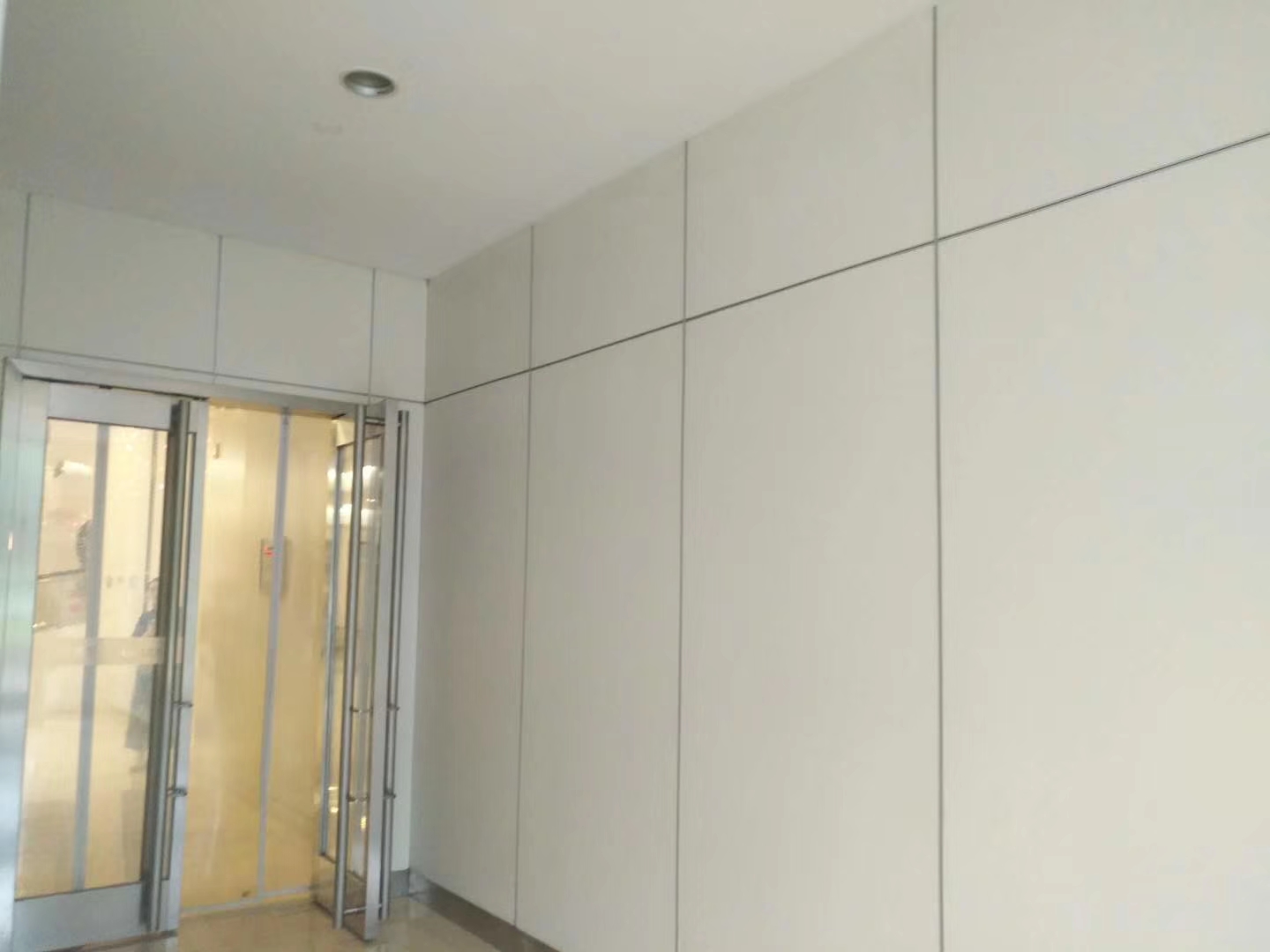 <a href='http://www.30daysalesgrowth.com' target='_blank'>泄爆墙</a>施工